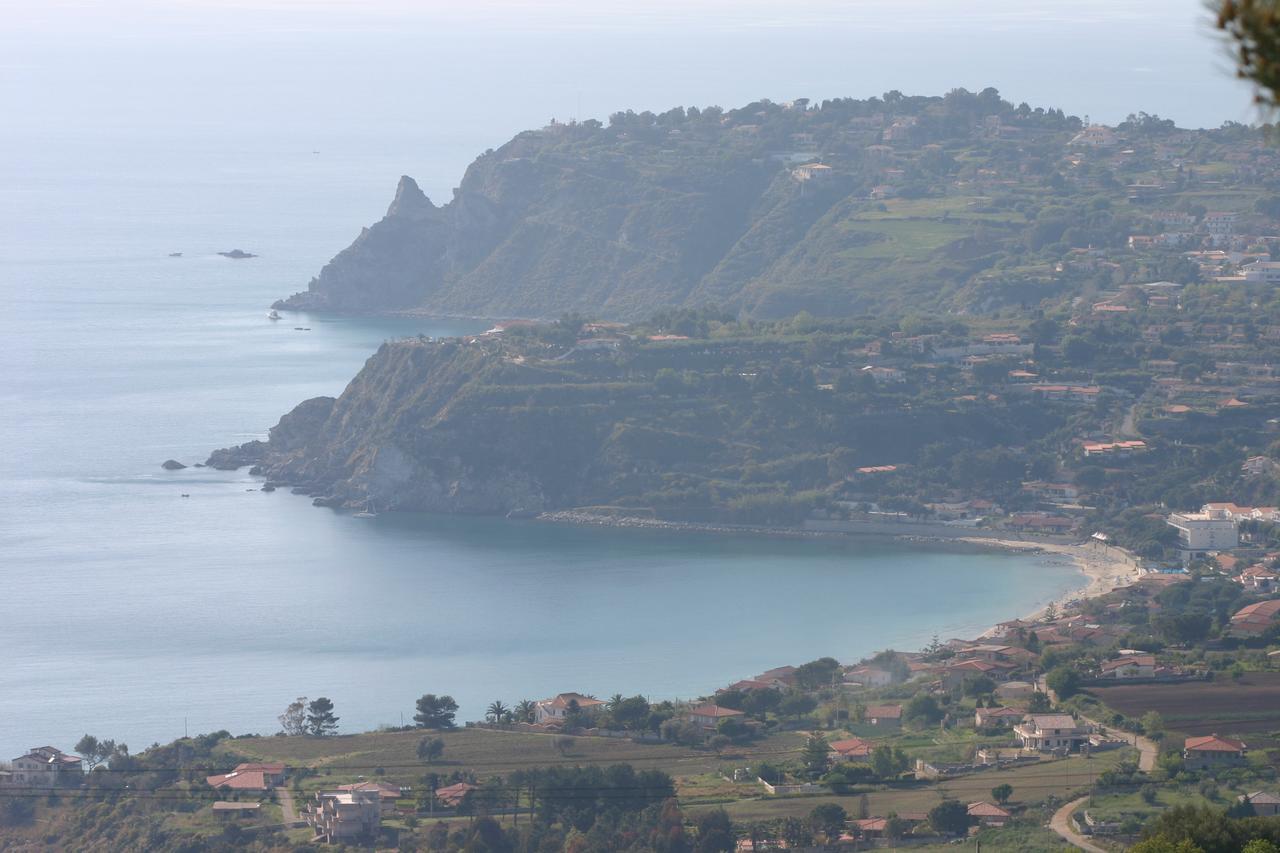 A Turri Otel Capo Vaticano Dış mekan fotoğraf